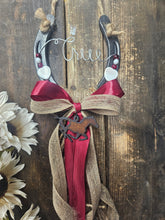 Load image into Gallery viewer, Custom Horse Gift - Horse Lover Gift for Equestrians and Barrel Racers - Hanging Horseshoe Design
