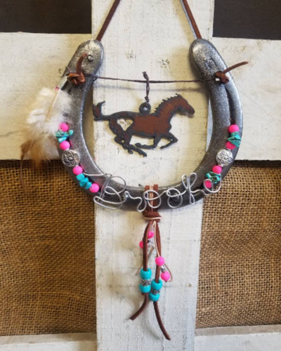 cowgirl bling horseshoe decor\
